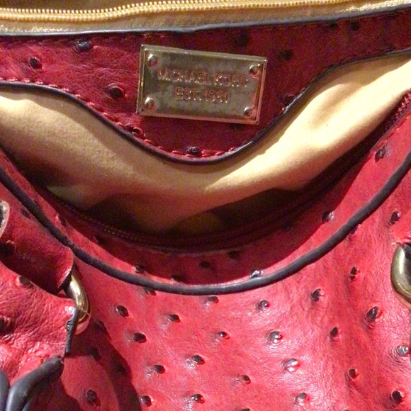 Michael Kors MK Red Ostrich Leather Medium Handbag - Rare find - Picture 6 of 6